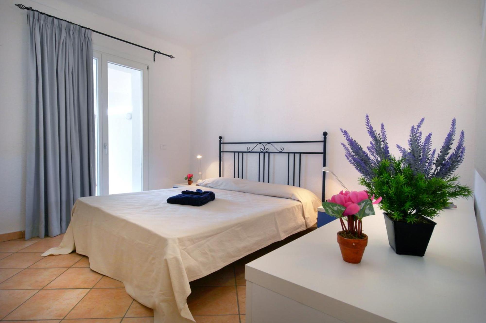 Perla Del Porto Apartments Santa Teresa Gallura Exterior foto