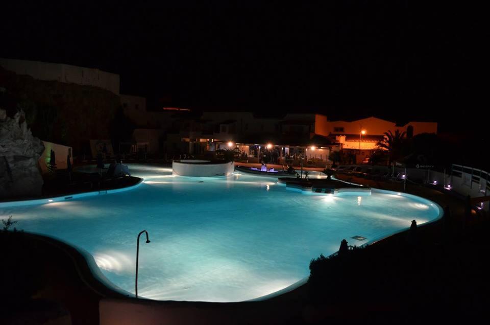 Perla Del Porto Apartments Santa Teresa Gallura Exterior foto